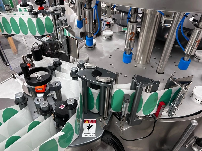 Double Side Bottle Self Adhesive Labeling Machine