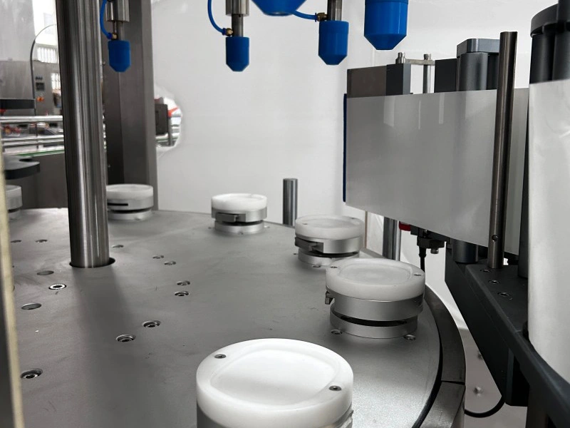 Detergent Flat Bottle Labeling Machine